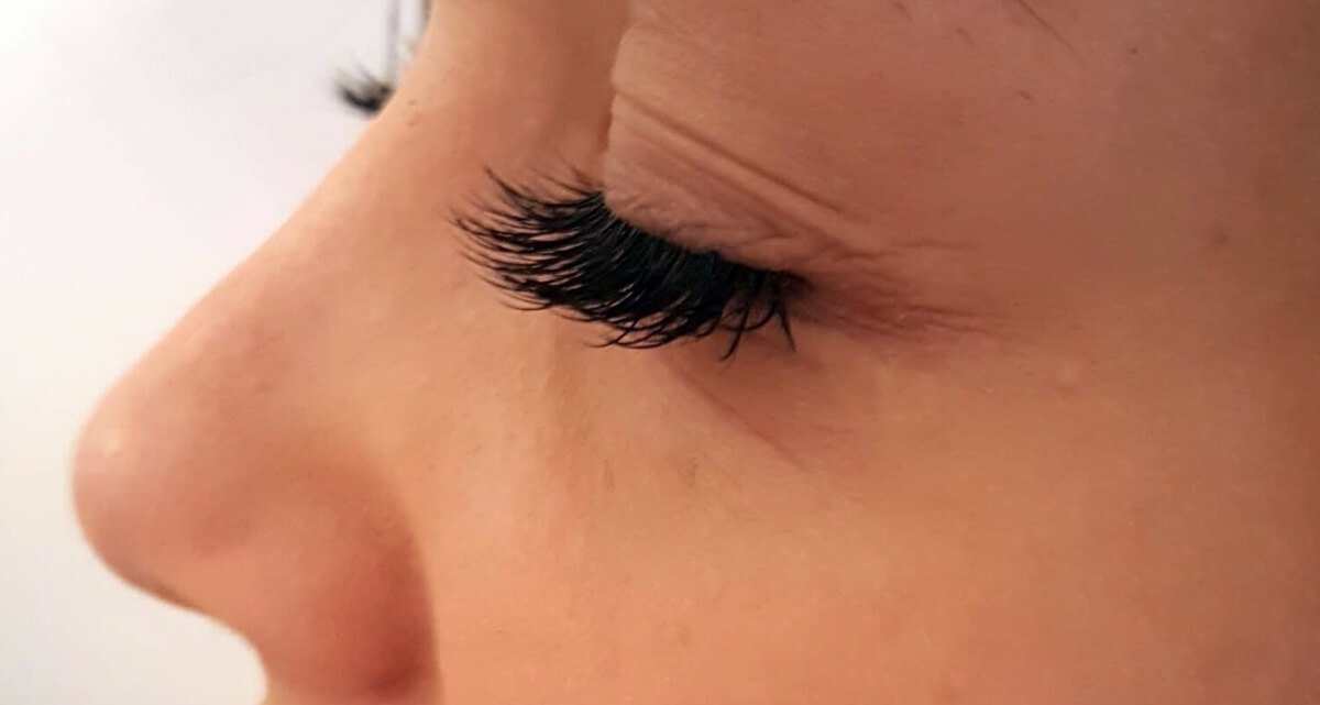 1D eyelash extensions